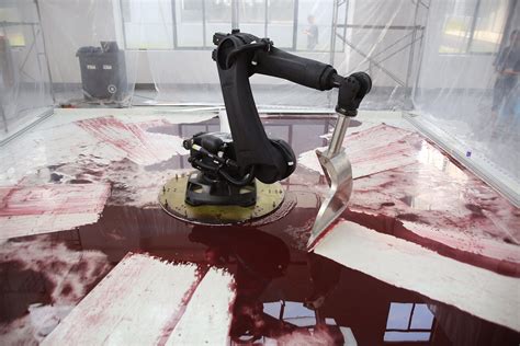 robot leaking hydraulic fluid art dies|Sun Yuan and Peng Yu Installation Becomes Bizarre。